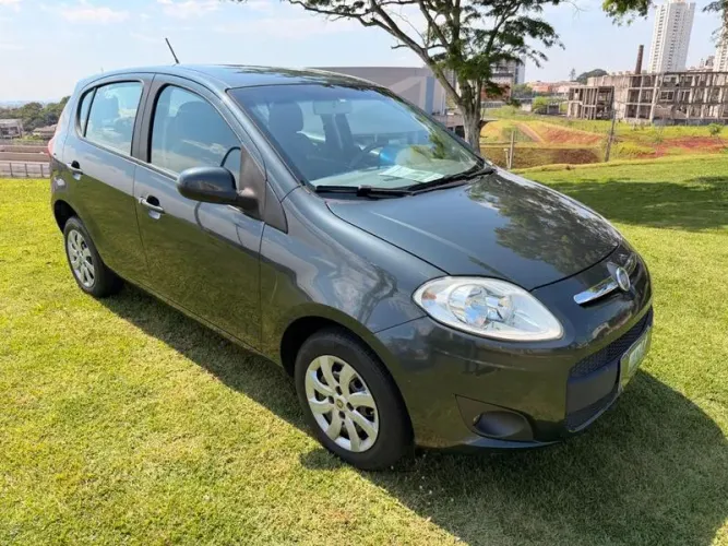 Fiat Palio Attractive 1.0 EVO Fire Flex 8V 5P 2012