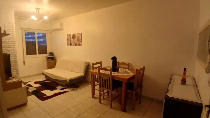 ? APARTAMENTO MOBILIADO NO CENTRO de CAPÃO DA CANOA- A 1 QUADRA E MEIA DA PRAIA!