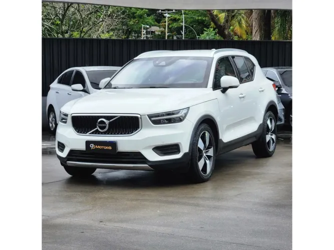 Volvo XC40 XC 40 T-4 Momentum 2.0 190cv FWD 2020