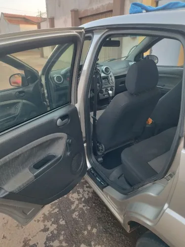 Ford Fiesta Sed. 1.6 8V Flex 4P 2011