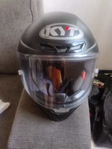 Capacete KYT COURSE TT