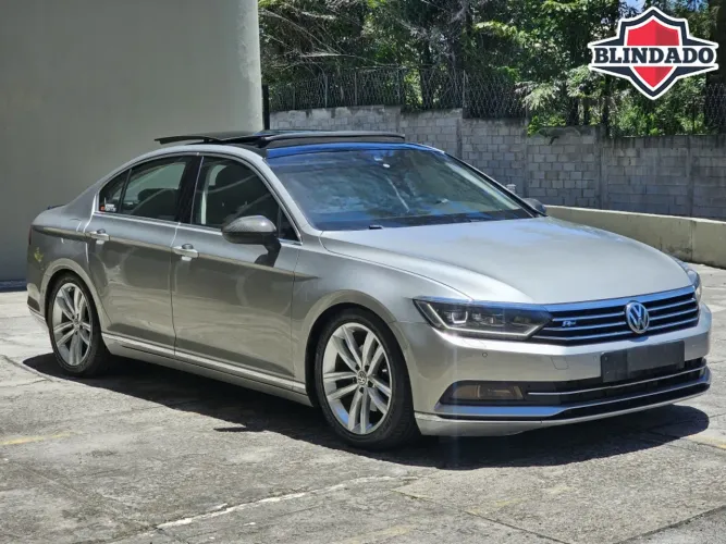 Volkswagen Passat Highline 2.0 TSI 220cv Tip. 2016