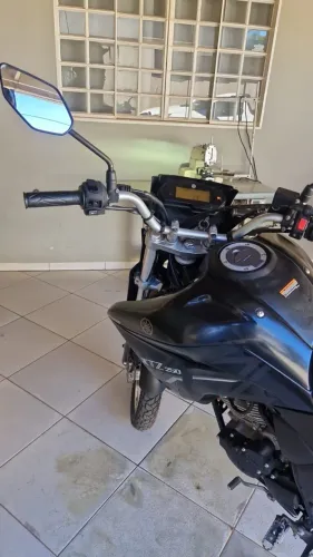 XTZ 250 Lander 2022