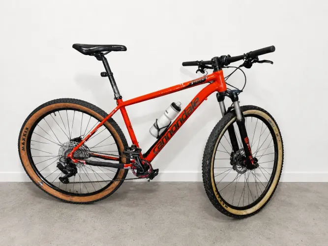 bike cannondale six