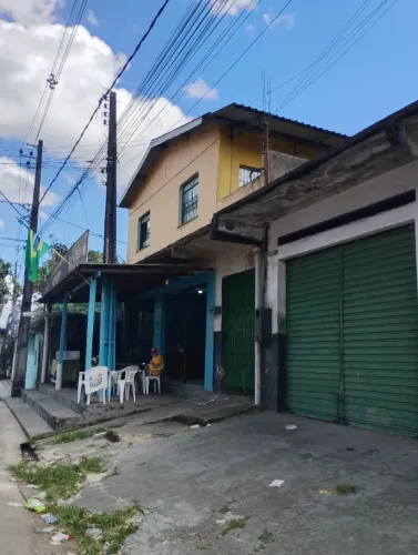 Prédio comercial cidade de Deus na av Principal