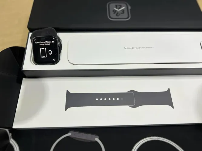 Apple Watch Séries 4 44mm Nike
