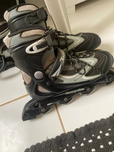 Vendo patins semi novo 