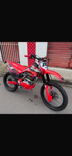 Crf 230 equipada
