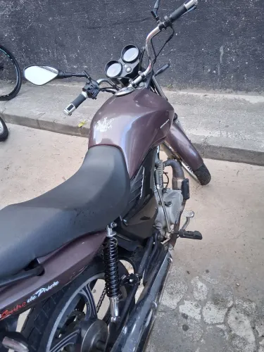 Moto 7.000 avista ou no cartão