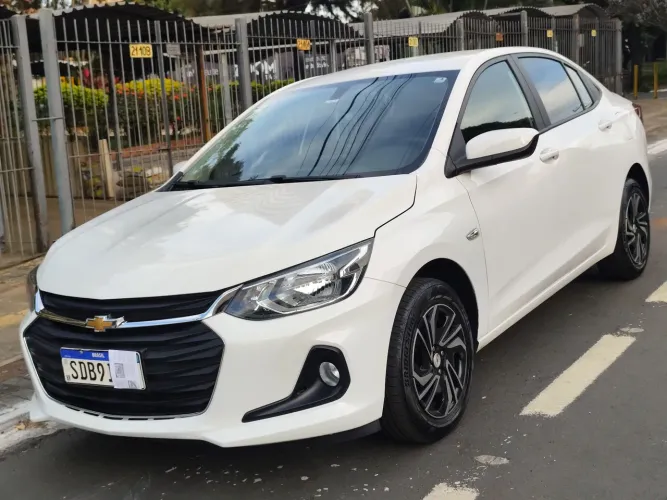 Chevrolet Onix Plus LT 1.0 12V TB Flex Mec. 4P 2024