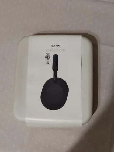 Fone de Ouvido Sony WH-1000XM5 Premium, Cancelamento de Ruído - Preto