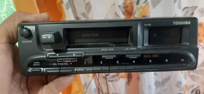 Toca fitas toshiba TX-103 (com defeito sem audio)