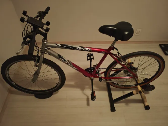 Bike + rolo para pedal indoor