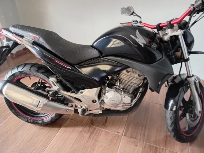 Cb 300