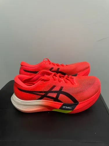 Tênis Asics Metaspeed Sky Paris 40