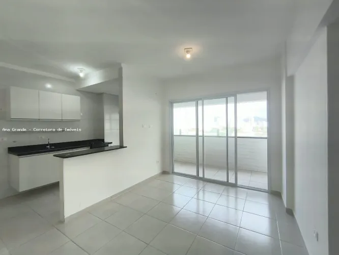 Apartamento para Venda em Santos, Macuco, 2 dormitórios, 1 suíte, 1 banheiro, 1 vaga