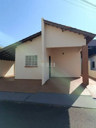 Casa com 3 quartos, Parque dos Jatobás - Rio Verde