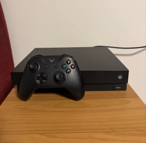 Xbox One X 1 - TB