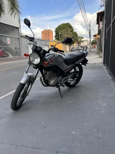 MOTO YAMAH YBR 125 E