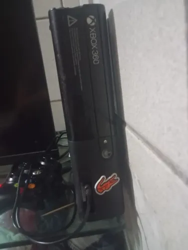 Xbox 360 com mas de 40 jogos nele Desbloqueado