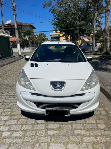 Peugeot 207 XR 1.4 Flex 8V 5P 2013