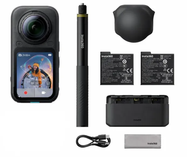 Camera Insta 360 X6 Com Kit De Acessórios Essentials Bundle