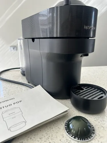 Cafeteira NESPRESSO