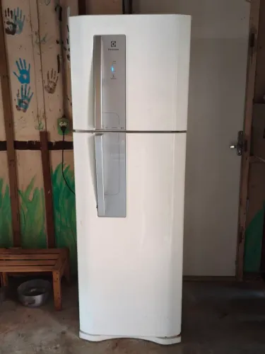 Geladeira Eletrolux Frost Free Refrigerador / Geladeira Electrolux TF42 382L