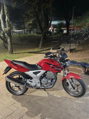 Honda CBX 250 Twister 2008 | 54 mil km | Pneus, bateria e relação novos