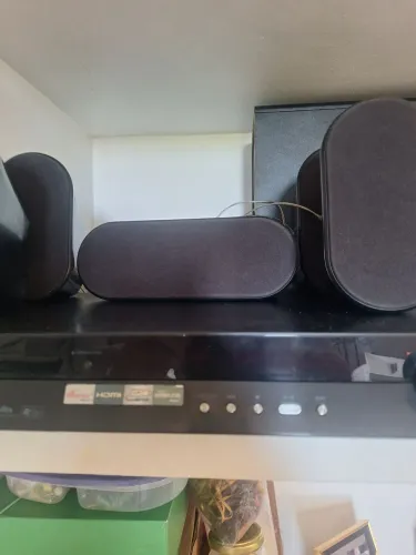 DVD HOME CINEMA SYSTEM HT-40