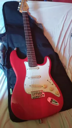 Guitarra Gianinni reformada