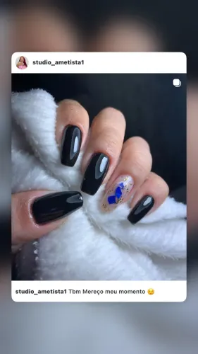 Manicure / nail design 