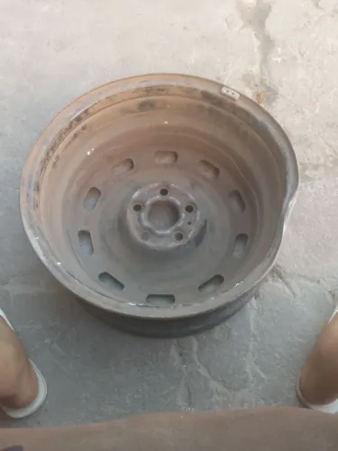 Vendo roda de carro