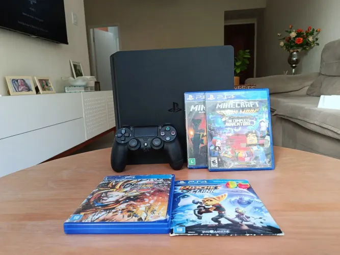 Ps4 slim 500 gb + 4 jogos + 1 controle