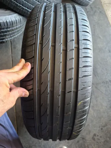 Um pneu 205/50/17 speedmax semi-novo vulcanizado (250 em 2× no ct