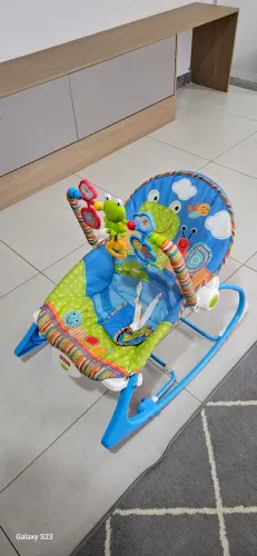 Cadeirinha de balanço fisher price seminova