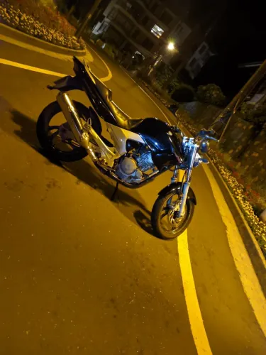 Moto fazer 250