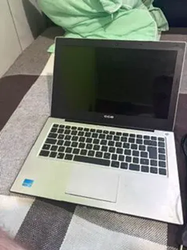 Vendo notebook CCE - USADO