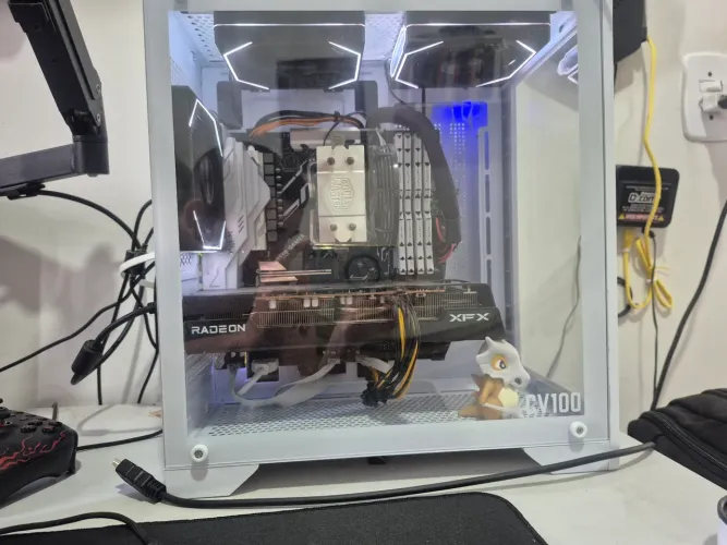 PC Gamer B550 Galax, 32GB de ram, RX7600, Ryzen 7 5700x, 2NVME e 1 HDD