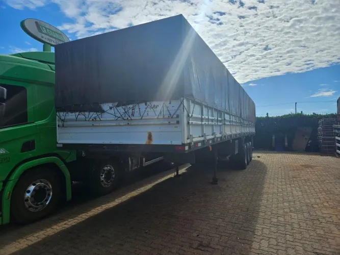 Carroceria graneleira 2010 12,40 X 1,80 LS 3 eixos
