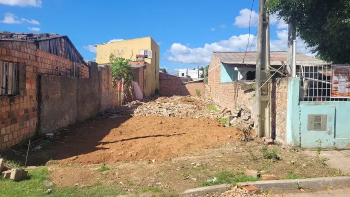 Terreno Gigante pronto para construir aceito entrada 35 mil parcela restante direto