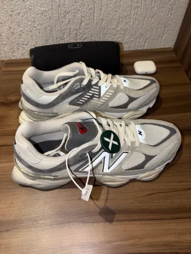 New balance 9060