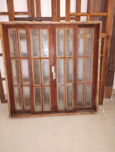 Janela de madeira