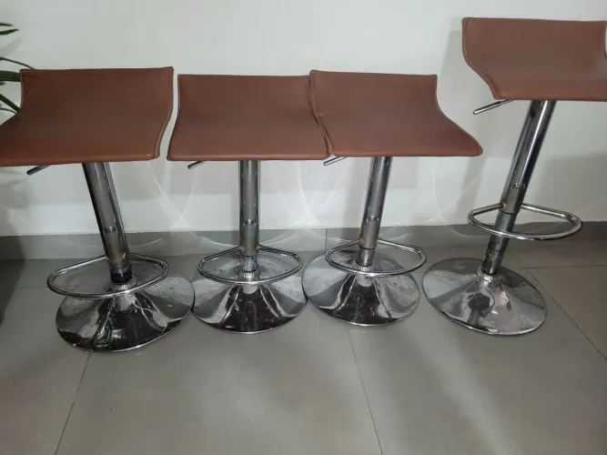 Conjunto de 4 banquetas