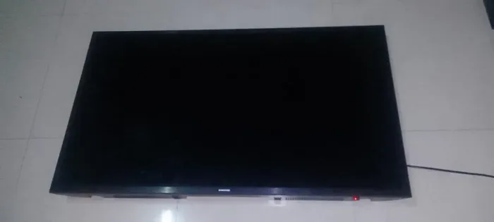 tv sansung un43j5290ag com tela escura
