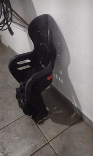 Cadeirinha de bicicleta infantil