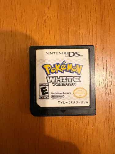 Pokémon White (DS)