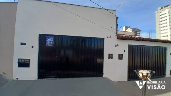 03 CASAS À VENDA COMPOSTAS POR 02 QUARTOS, 01 VAGA BAIRRO D' LOURDES