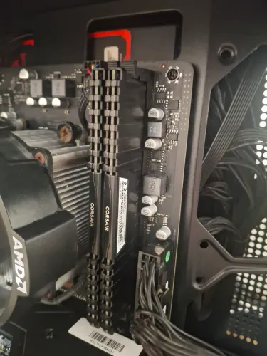 2x Memorias Corsair 8GB DDR4