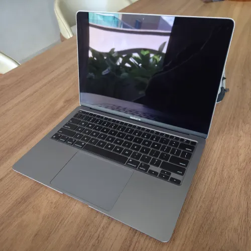 Macbook Air M1 16GB RAM